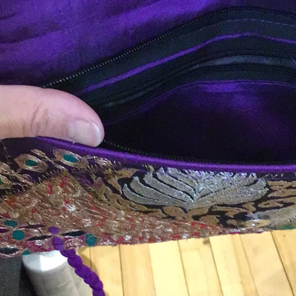 Summer Boho Relaxed Ethnic Multicolor Embroidered Clutch - Picture 2 of 2